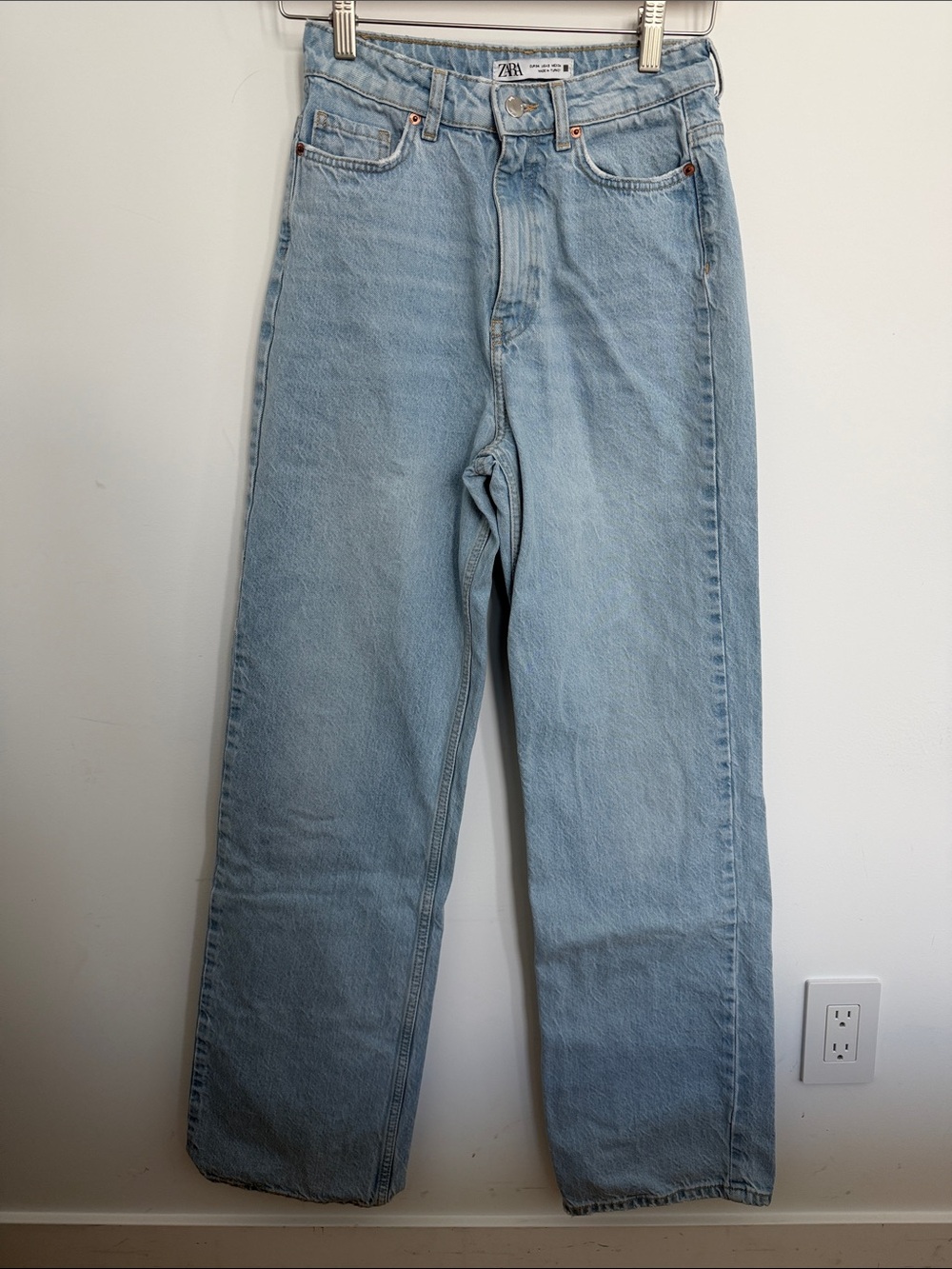 Zara Light Wash Relaxed Straight Jeans